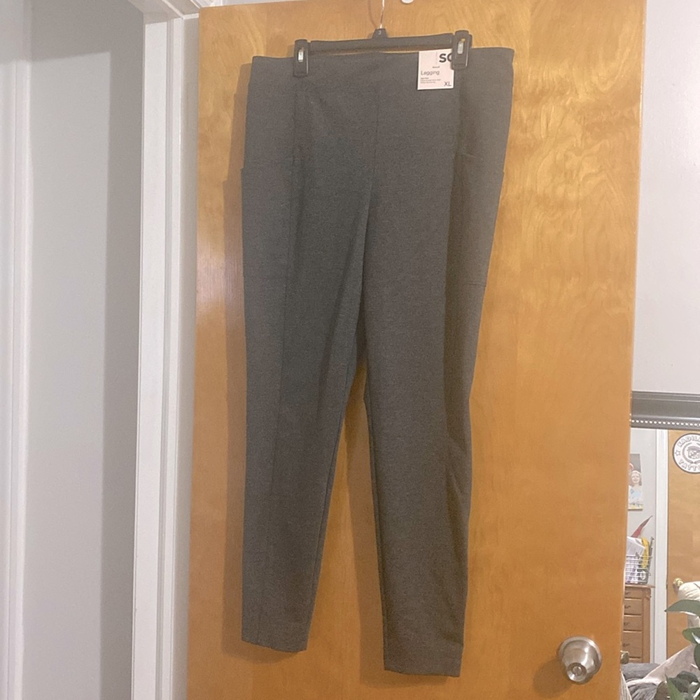 SO gray leggings